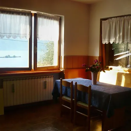 Διαμέρισμα Michela Brenzone sul Garda